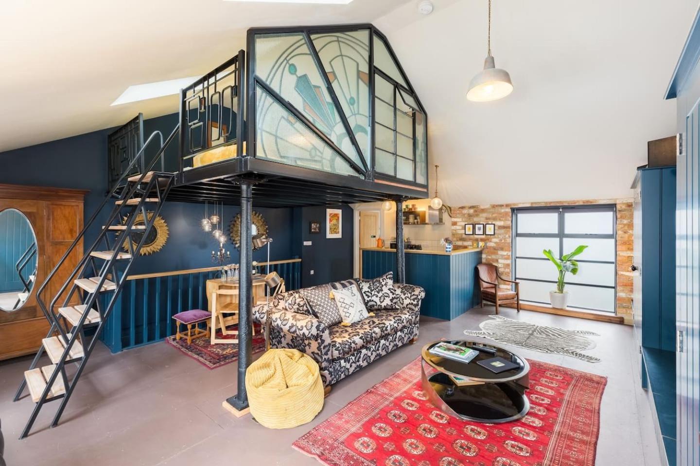 Pittville Loft - Cheltenham Highly Rated With Free Parking * GLOUCESTERSHIRE